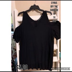 3 for 20$ Off the shoulder blouse
